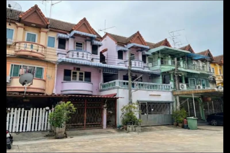 หมู่บ้านพงษ์ศิริชัย 4